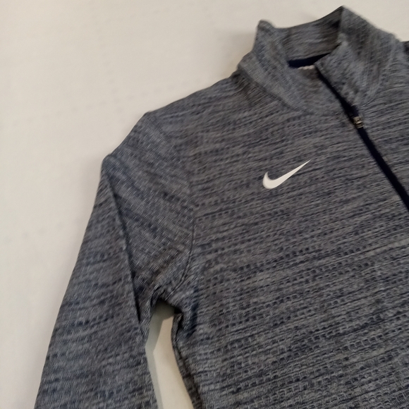 Nike Women's Gray Quarter-Zip Top Size Medium NWT - Picture 5 of 16